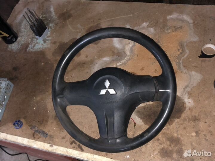 Руль на mitsubishi lancer 9