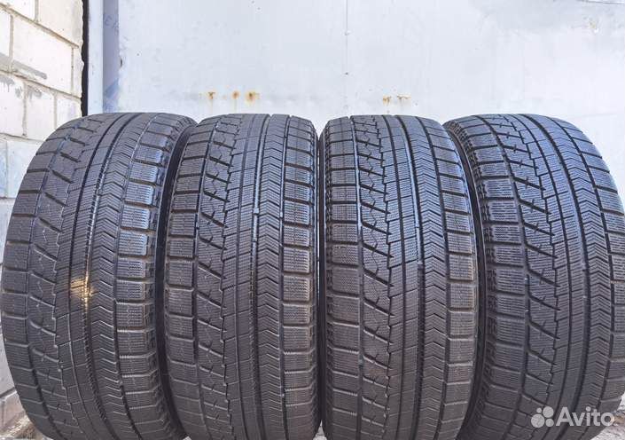 Bridgestone Blizzak VRX 225/50 R17 94Q