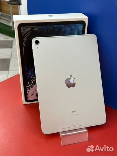 Планшет Apple iPad Pro 11 (1-го поколения) (2018)
