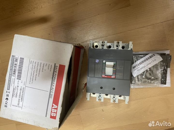 Автоматический выключатель 200А 1sda070336r1 ABB