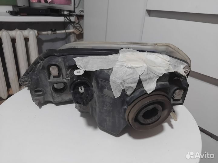 Фара правая-левая Renault Logan-1