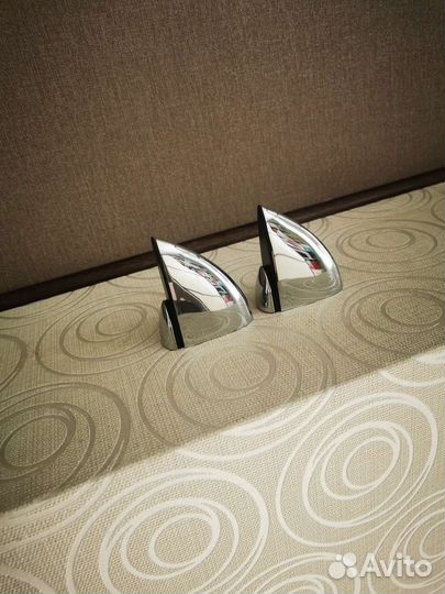 Крепление для настенной полки