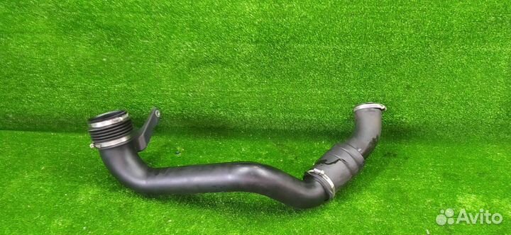 Патрубок интеркулера Volvo V40 B5204T9 2013