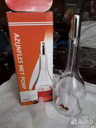 Флакон с распылителем