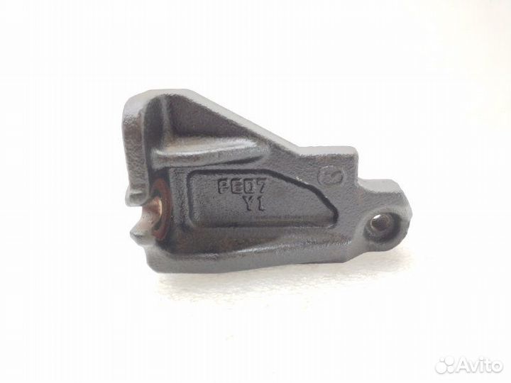 Кронштейн двигателя Mazda 3