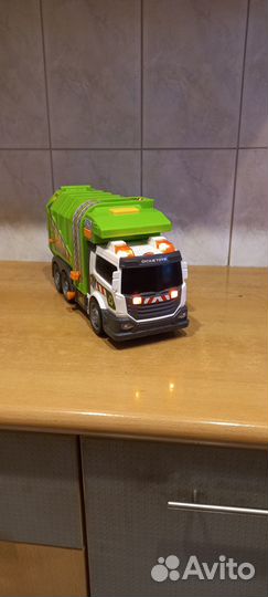 Продам мусоровоз