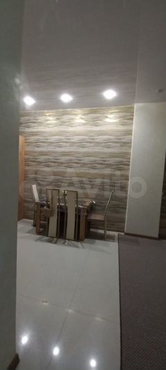 4-к. квартира, 72 м², 1/3 эт.