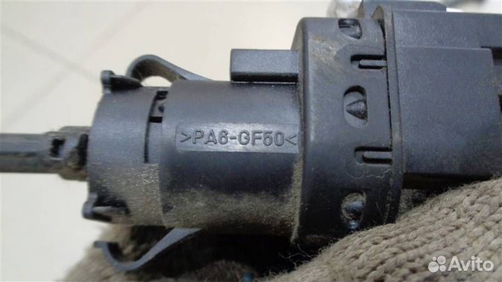 Датчик включения стоп-сигнала Ford Focus 2 2004-2