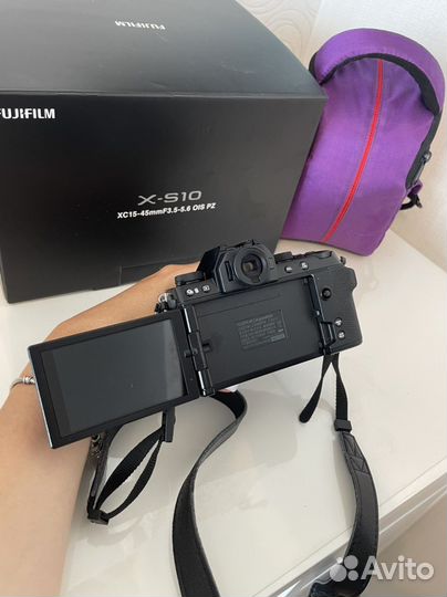Fujifilm X-S10