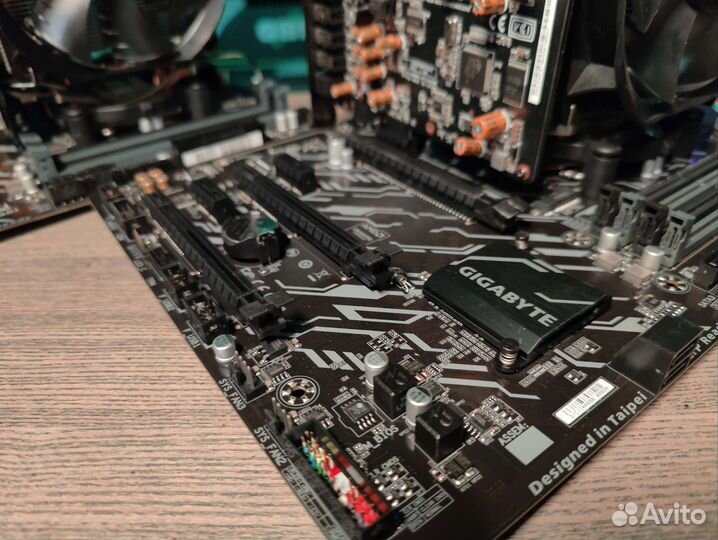 Intel core i5 + z370 gigabyte+ Win10pro+ охлад