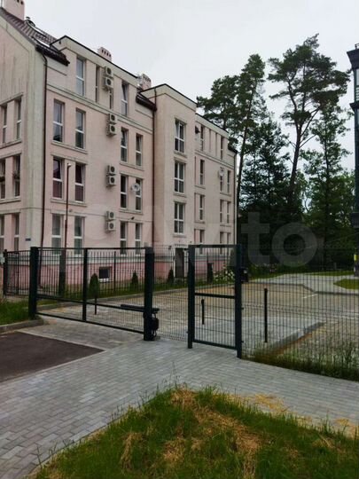 3-к. квартира, 103 м², 1/4 эт.