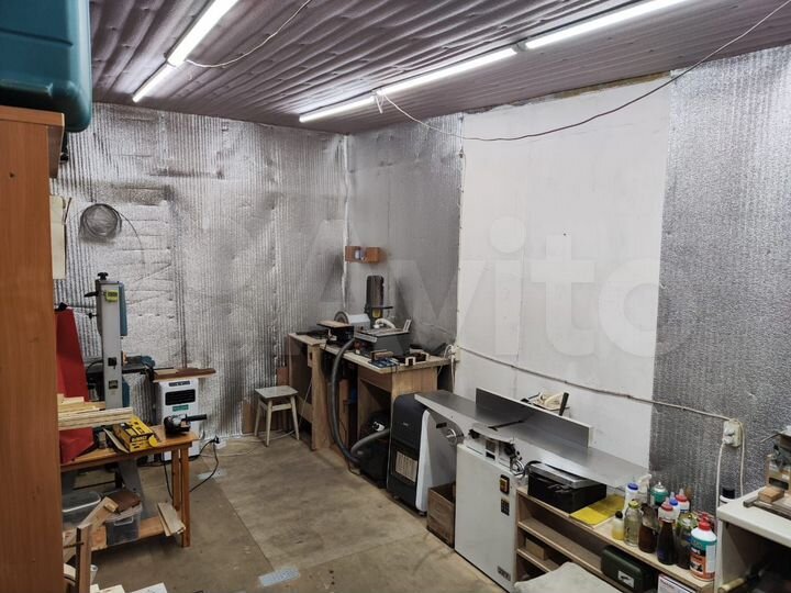 Гараж, > 30 м²