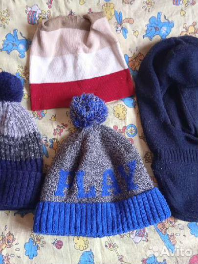 Шапки д/мальчика 7-9 лет