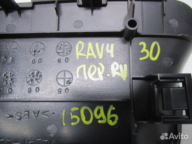 Кнопка стеклоподъемника Toyota RAV 4 3 (CA30)