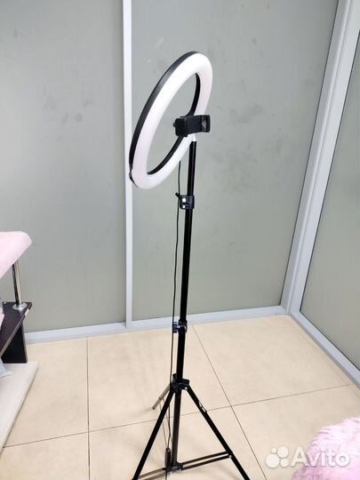 Кольцевая лампа 26 см