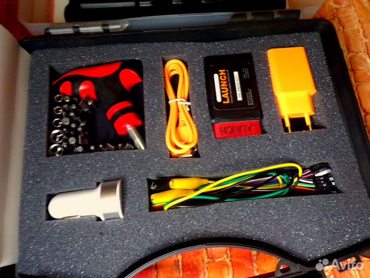 Launch x431 Чемоданчик с Планшетом, Все открыто