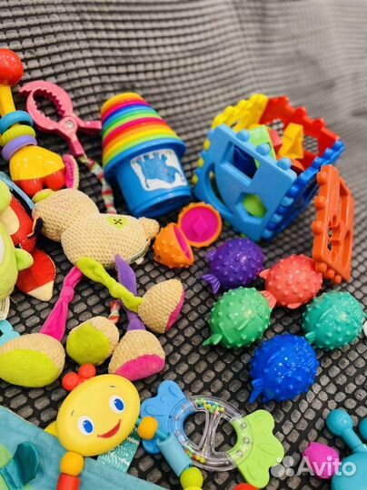 Огромный пакет детских игрушек
