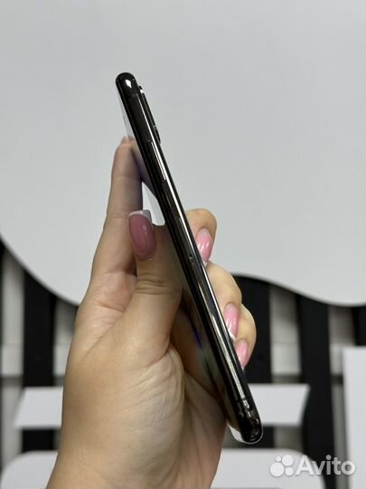 iPhone X, 64 ГБ