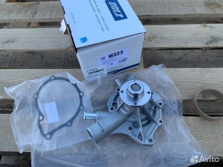 Помпа Mercedes-Benz C-Class 203 111951