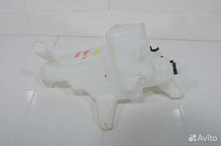 Бачок омывателя Toyota Rav 4 A40 2012+