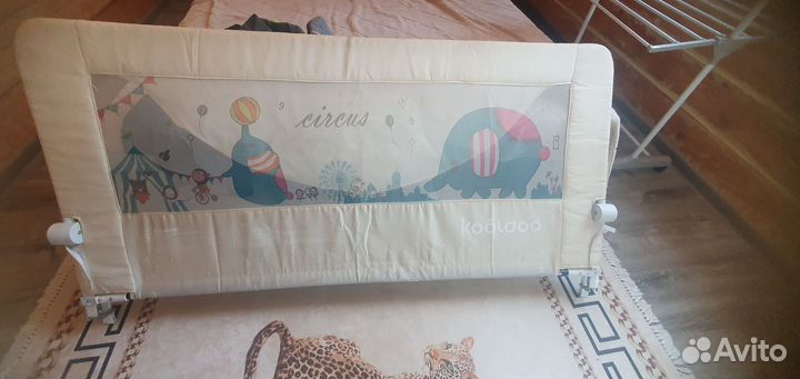 Бортики в кровать