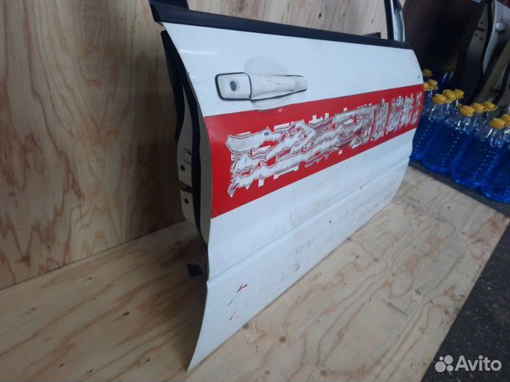 Дверь боковая прав. перед. mitsubishi lancer