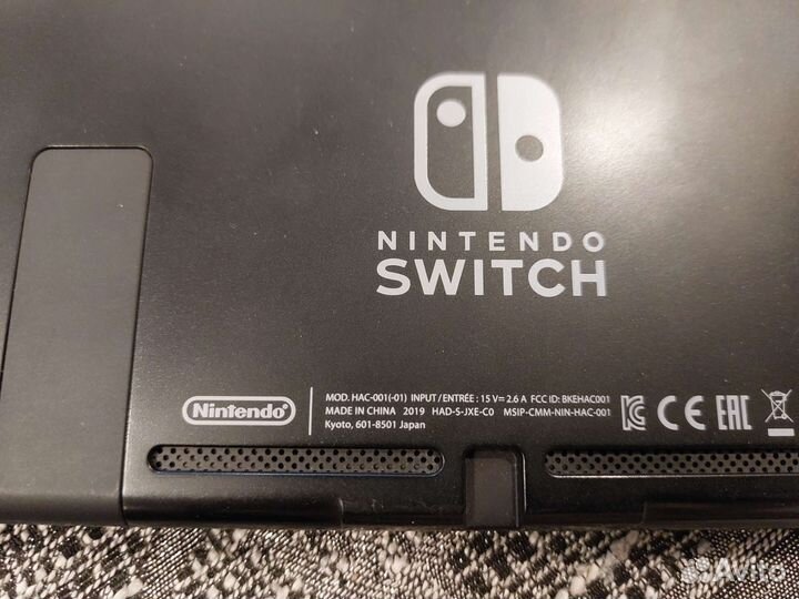 Nintendo Switch V2 полный комплект