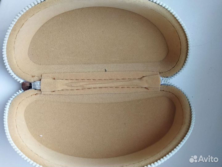 Футляр для очков