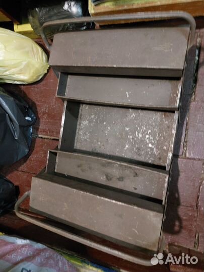 Ящик для инструмента металлический