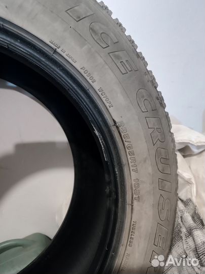 Bridgestone Ice Cruiser 7000 235/65 R17 108T