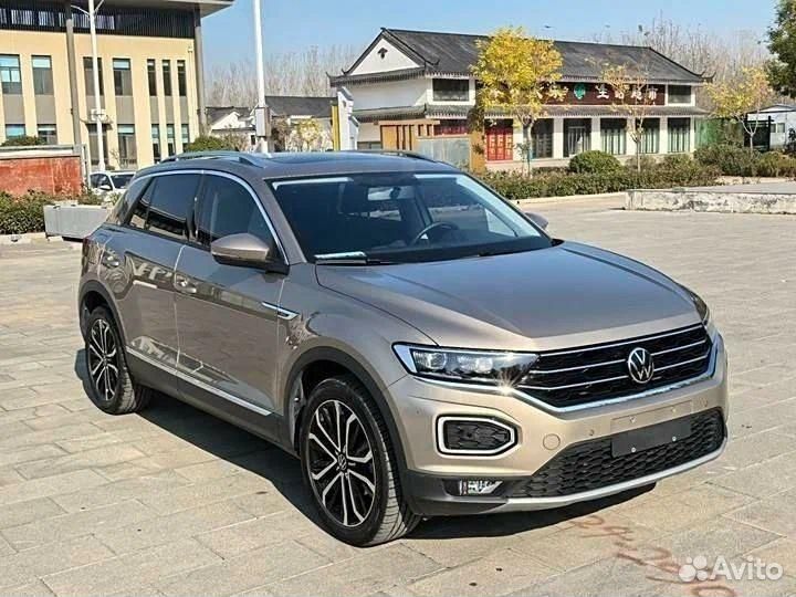 Volkswagen T-Roc 1.5 AMT, 2022, 6 483 км