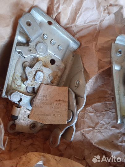 Запчасти на автомобиль Москвич