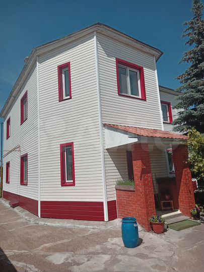 Коттедж 254,5 м² на участке 14 сот.