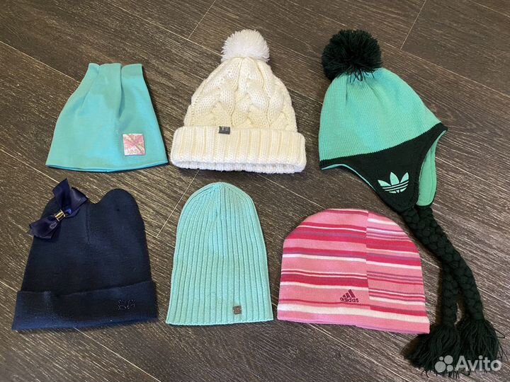 Фирменные шапки для модницы