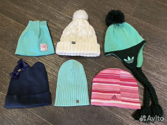 Фирменные шапки для модницы