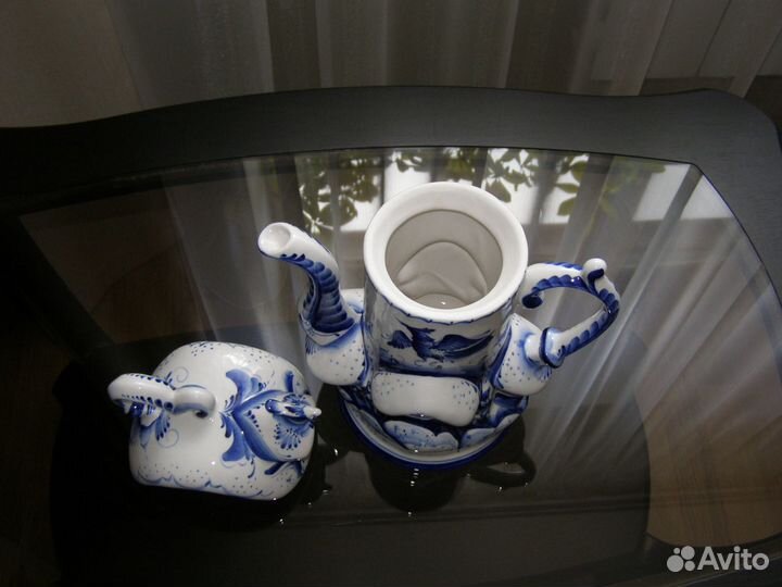 Чайник Гжель авт. Исаев