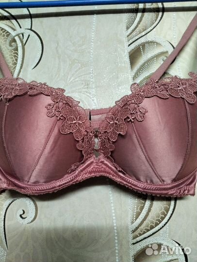 Бюстгальтер