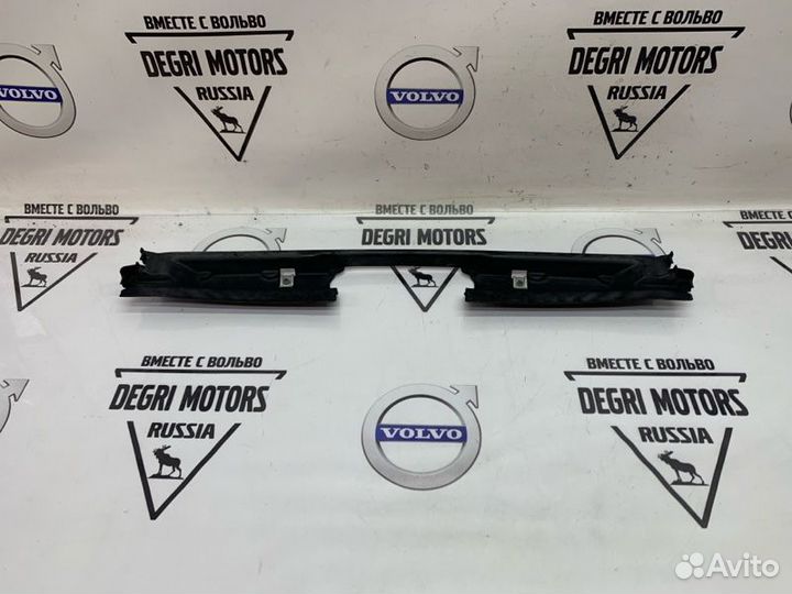 Воздуховод радиатора вверх BMW E60 E61 51717050650