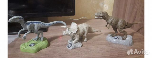 Киндер гранд макси 220гр.Динозавры. Полная серия
