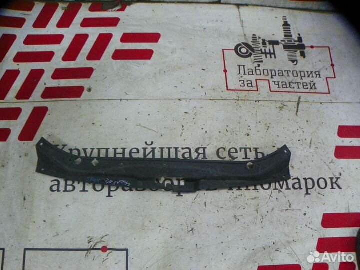 Кожух замка капота Nissan Qashqai+2