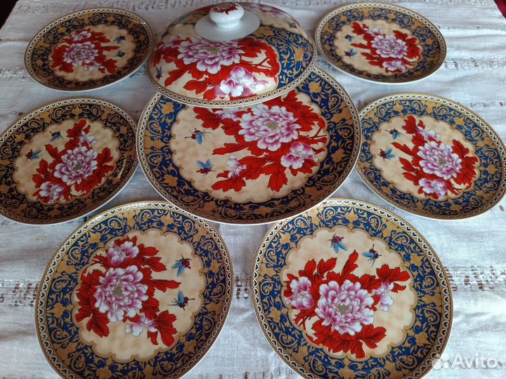 Набор для блинов с тарелками