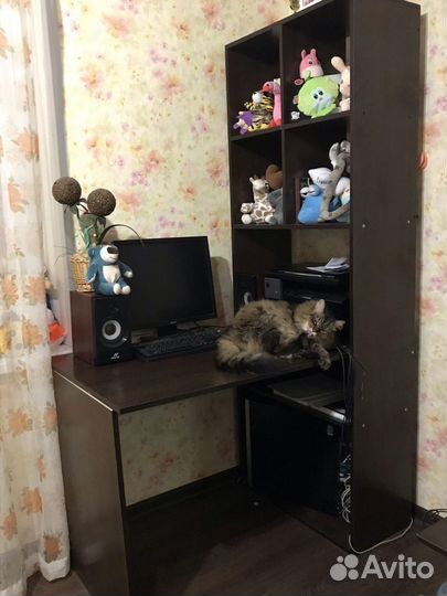 Стол компьютерный