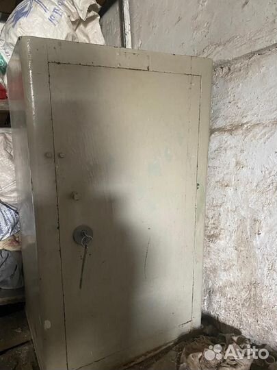 Сейф металлический бу