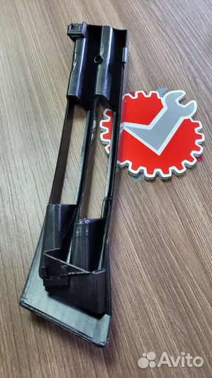 Заглушка переднего бампера w202 R