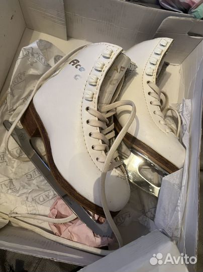 Фигурные коньки graf ace 25