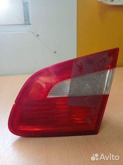 Фонарь задний правый Skoda Superb