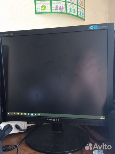 Монитор Samsung