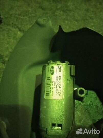 Дворник задней двери Форд Транзит 2000-2014