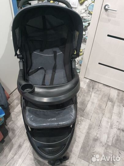 Продам прогулочную коляску