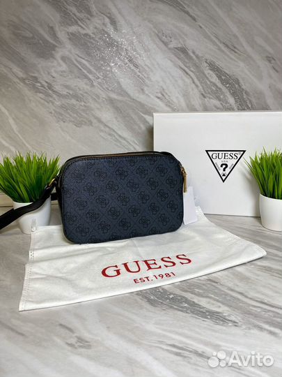 Сумка Guess